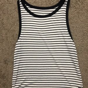 Women’s L Tank Top.